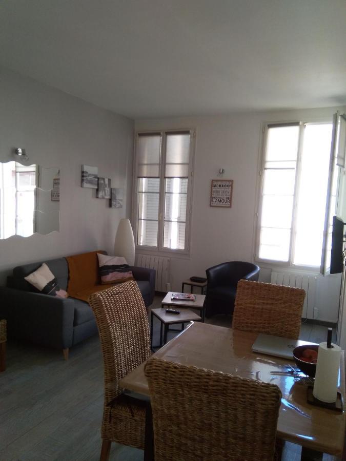 Nid Douillet Apartment Rochefort  Exterior photo
